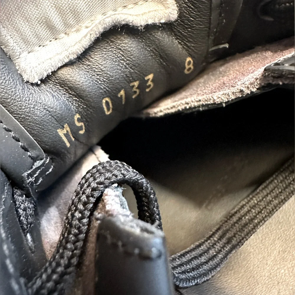 Louis Vuitton sneakers sz‎ 9.5/10